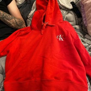 Cropped Calvin Klein hoodie